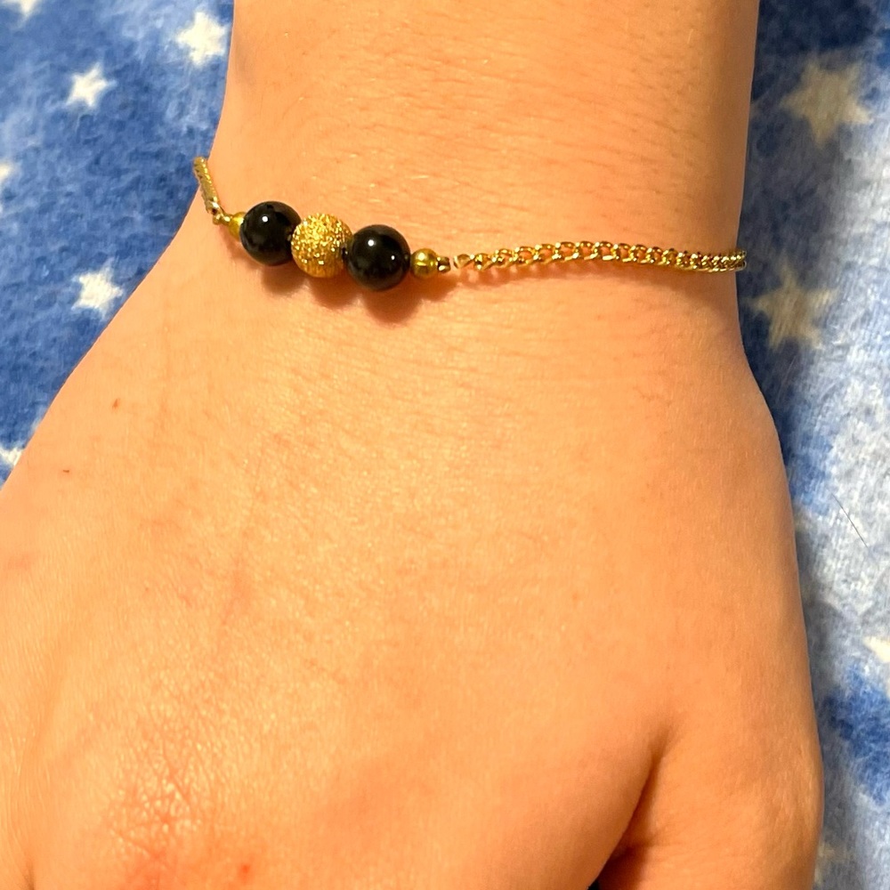 Dainty Bracelet-Onyx beads-gold filled bead-Swarovski crystal bead-Gold chain